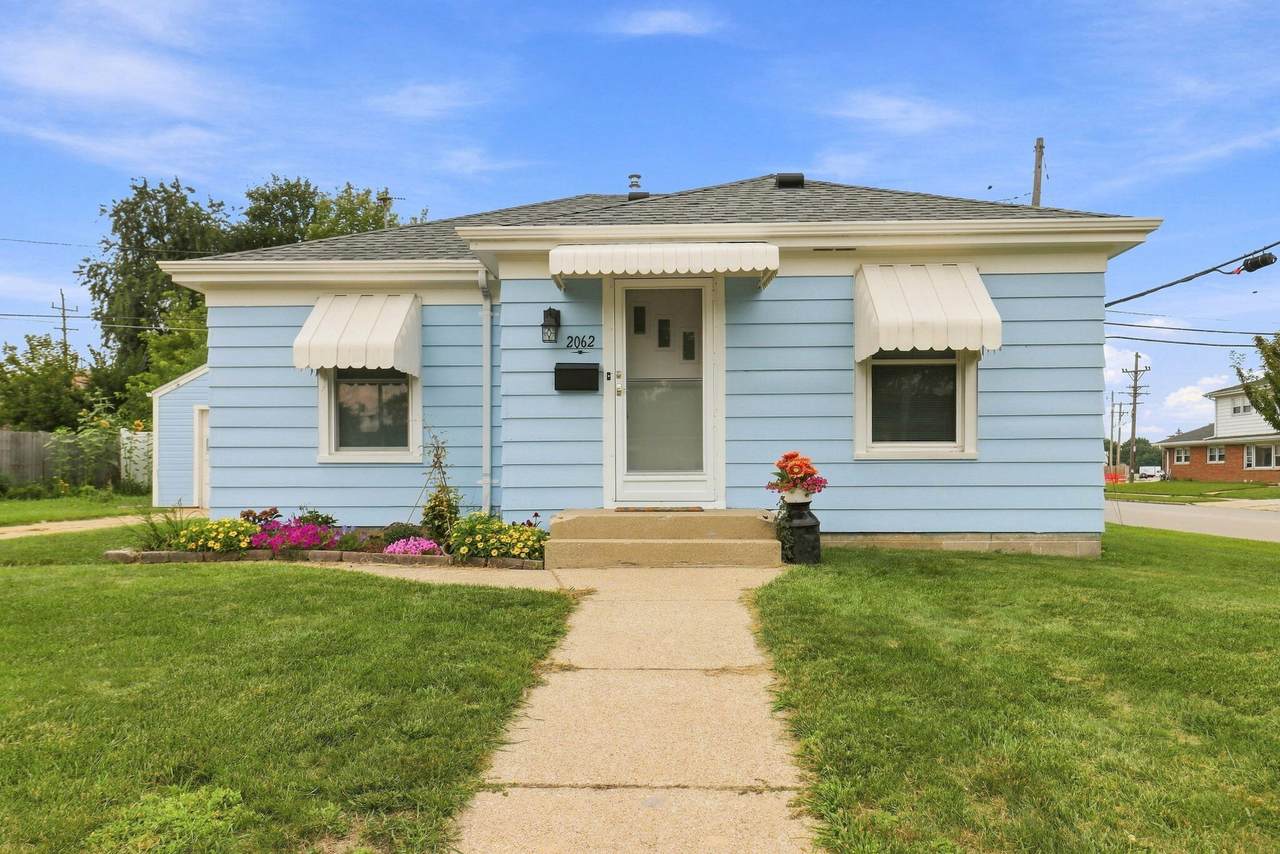 2062 Shoop St - Photo 1