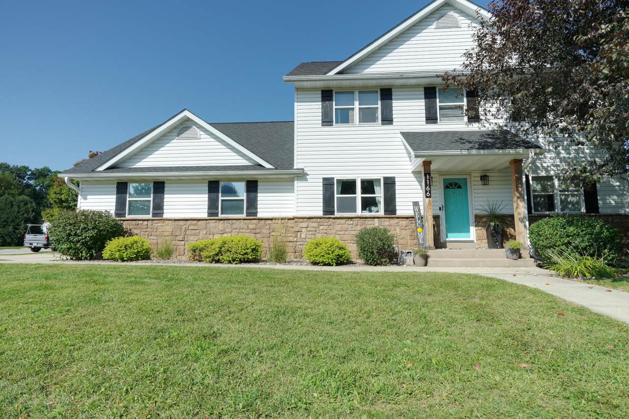 1166 Yosemite Rd - Photo 1