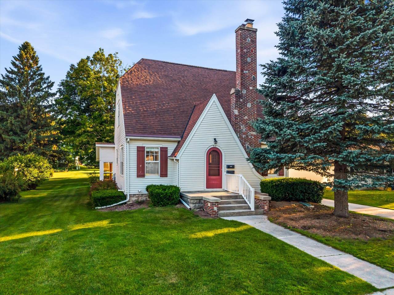 515 Schwartz St - Photo 1