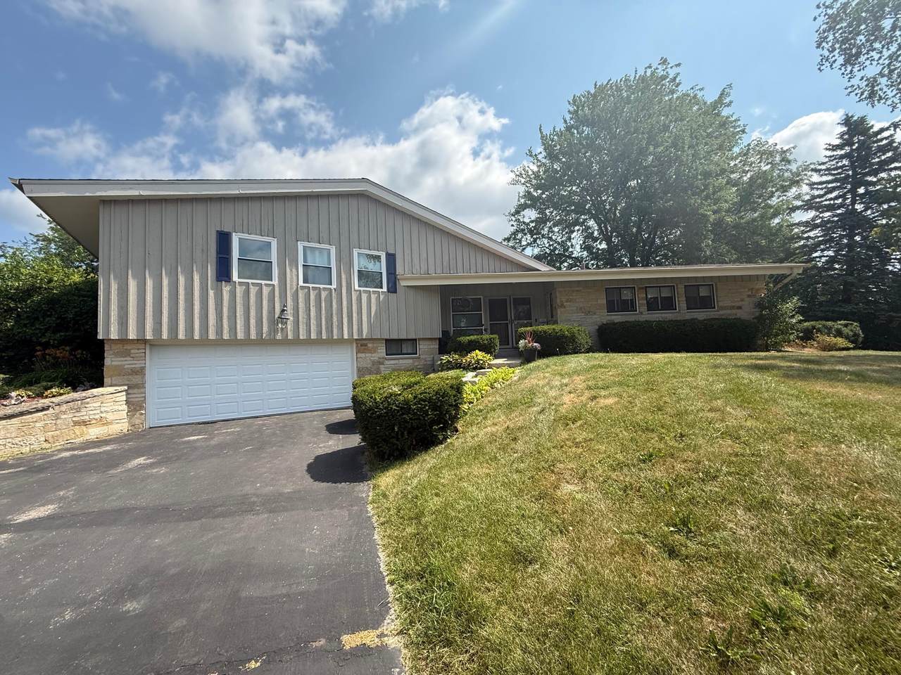 357 Spring Ln - Photo 1
