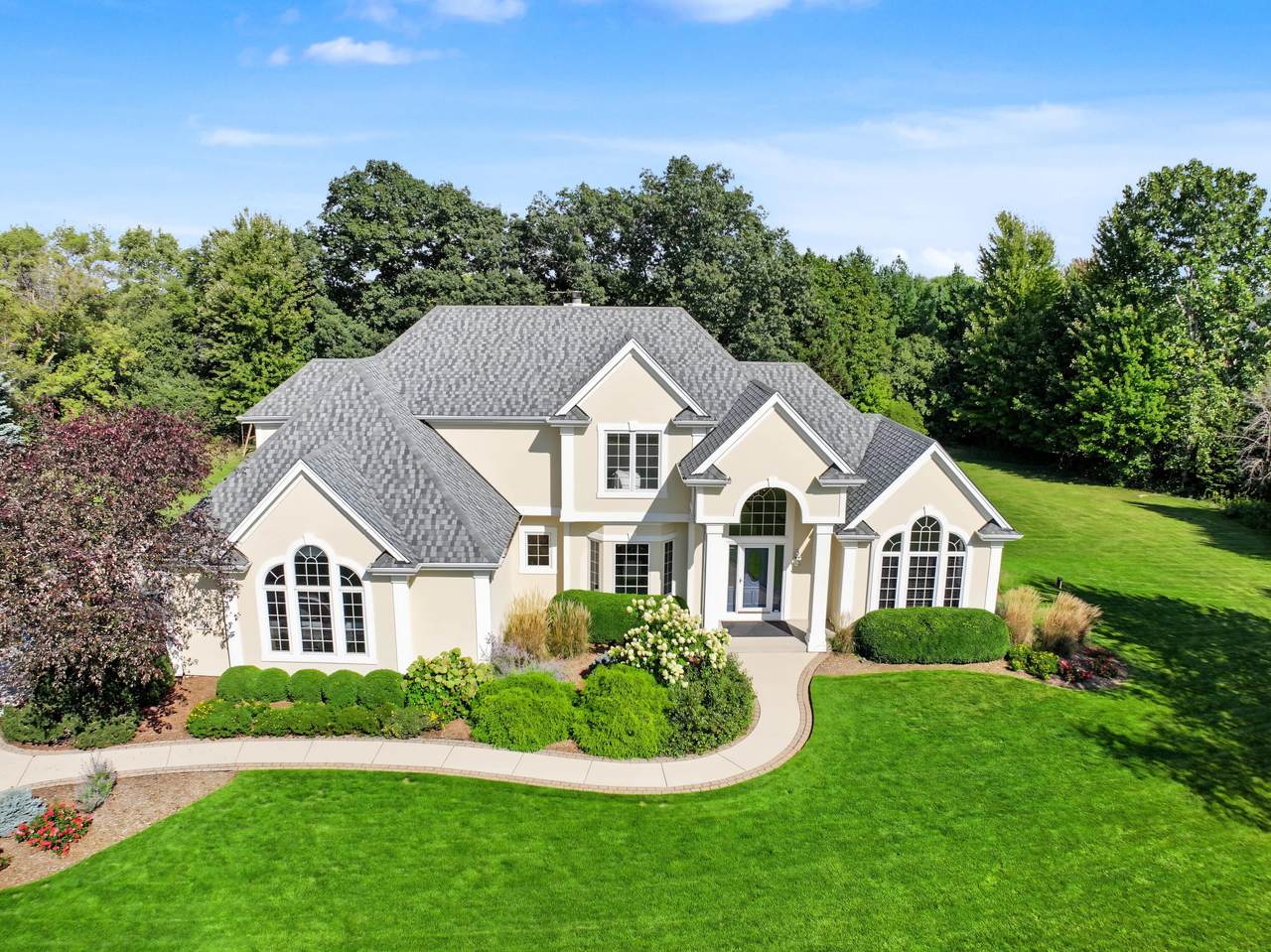 261 Steeple Pointe Cir - Photo 1