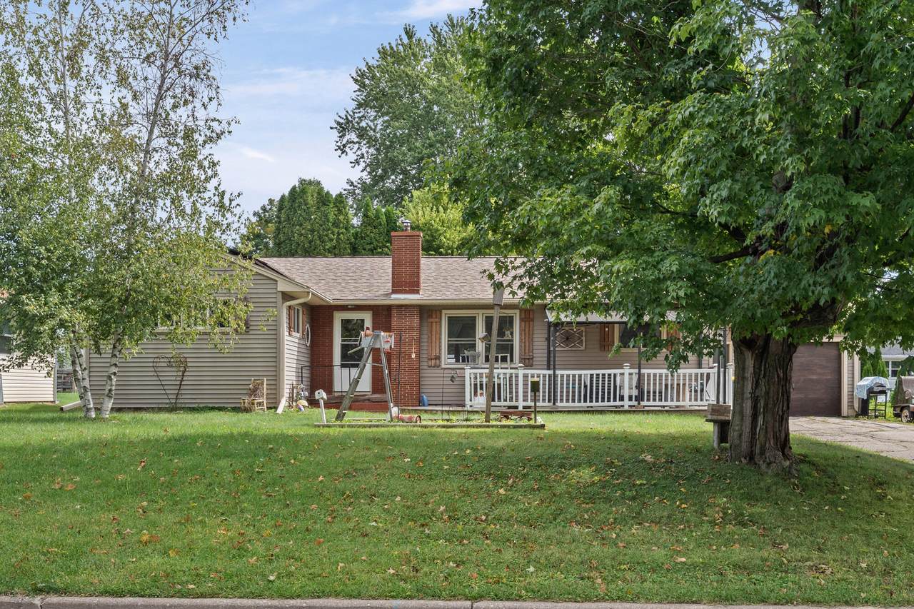 407 Long Coulee Rd - Photo 1