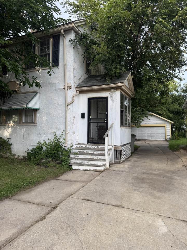 4466 25th St - Photo 1