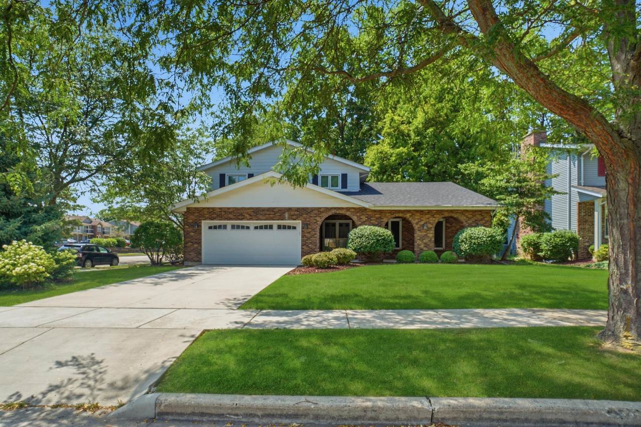 1482 37th Ave - Photo 1