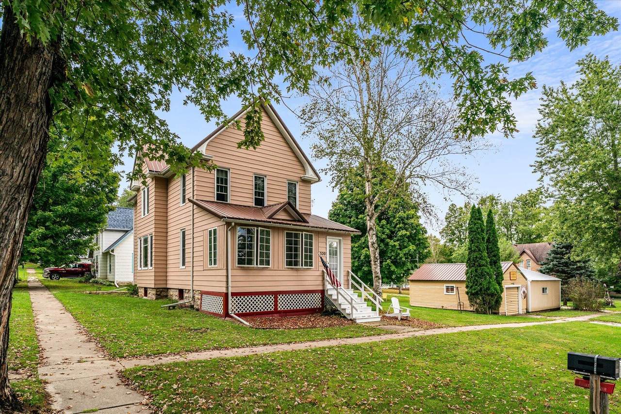 320 Bird St - Photo 1