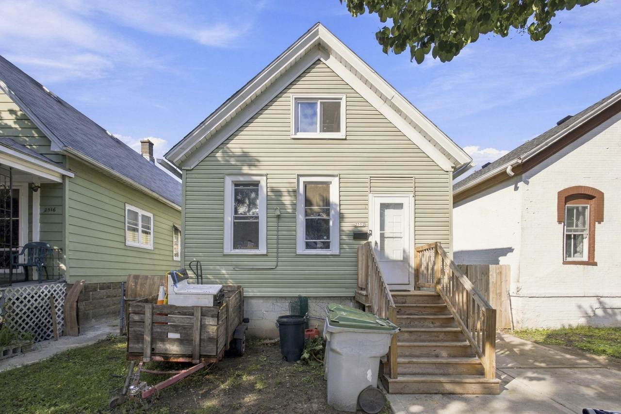 2512 Rogers St - Photo 1