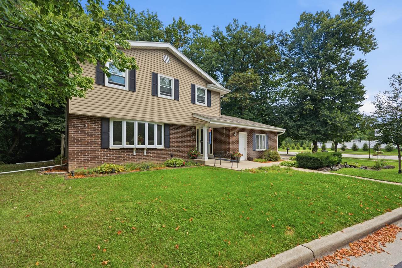 4130 Ramsey Ave - Photo 1