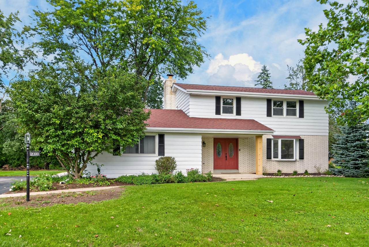 21300 Astolat Dr - Photo 1