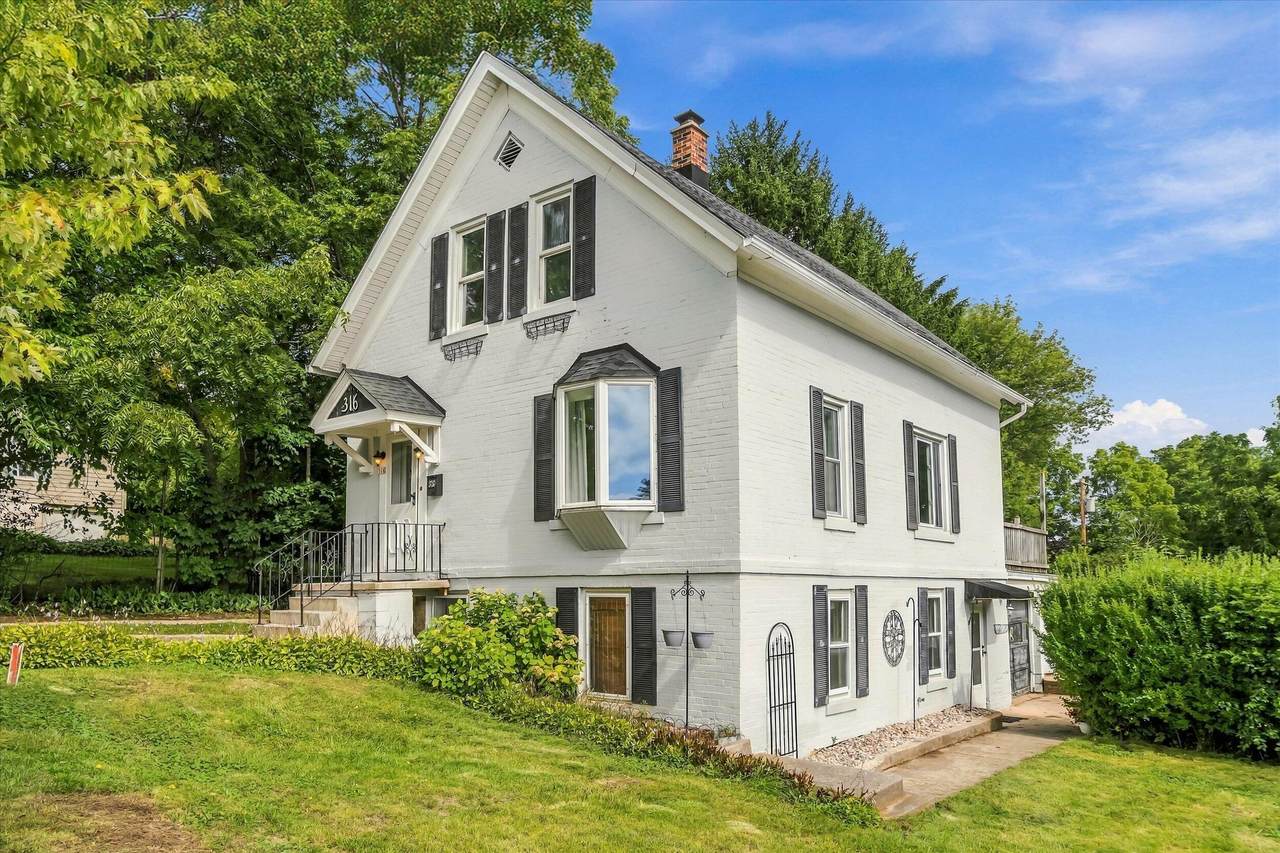316 Garfield Ave - Photo 1