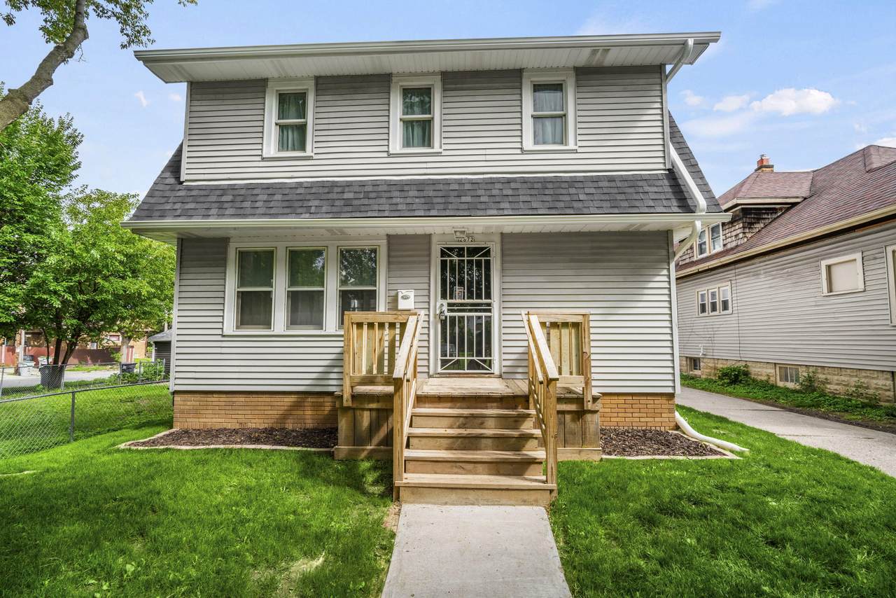 2872 58th St - Photo 1