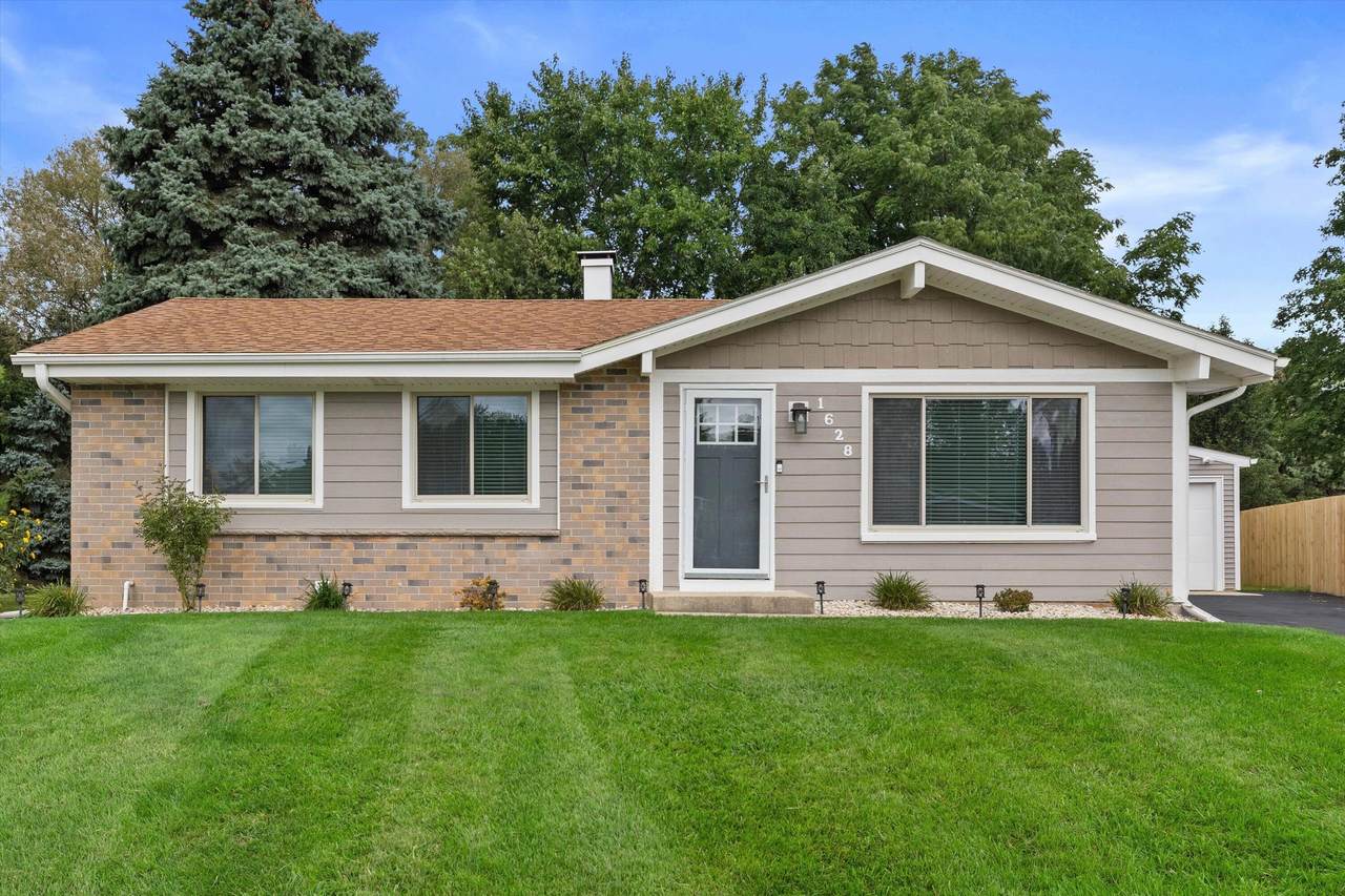 1628 Wiese Ln - Photo 1