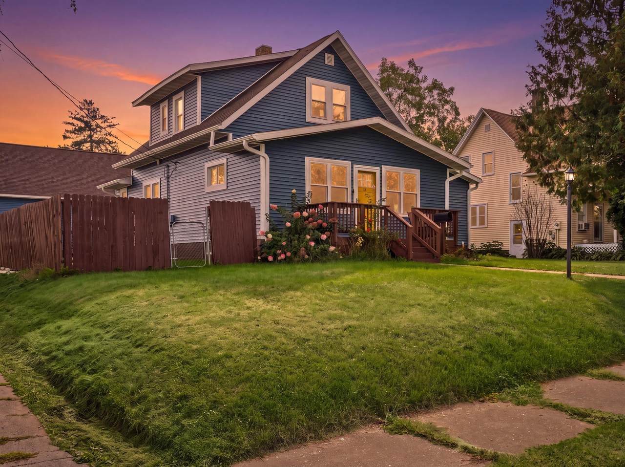 205 West Ave - Photo 1