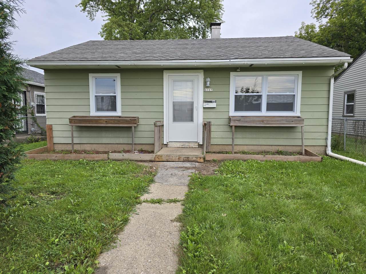 6167 35th St - Photo 1
