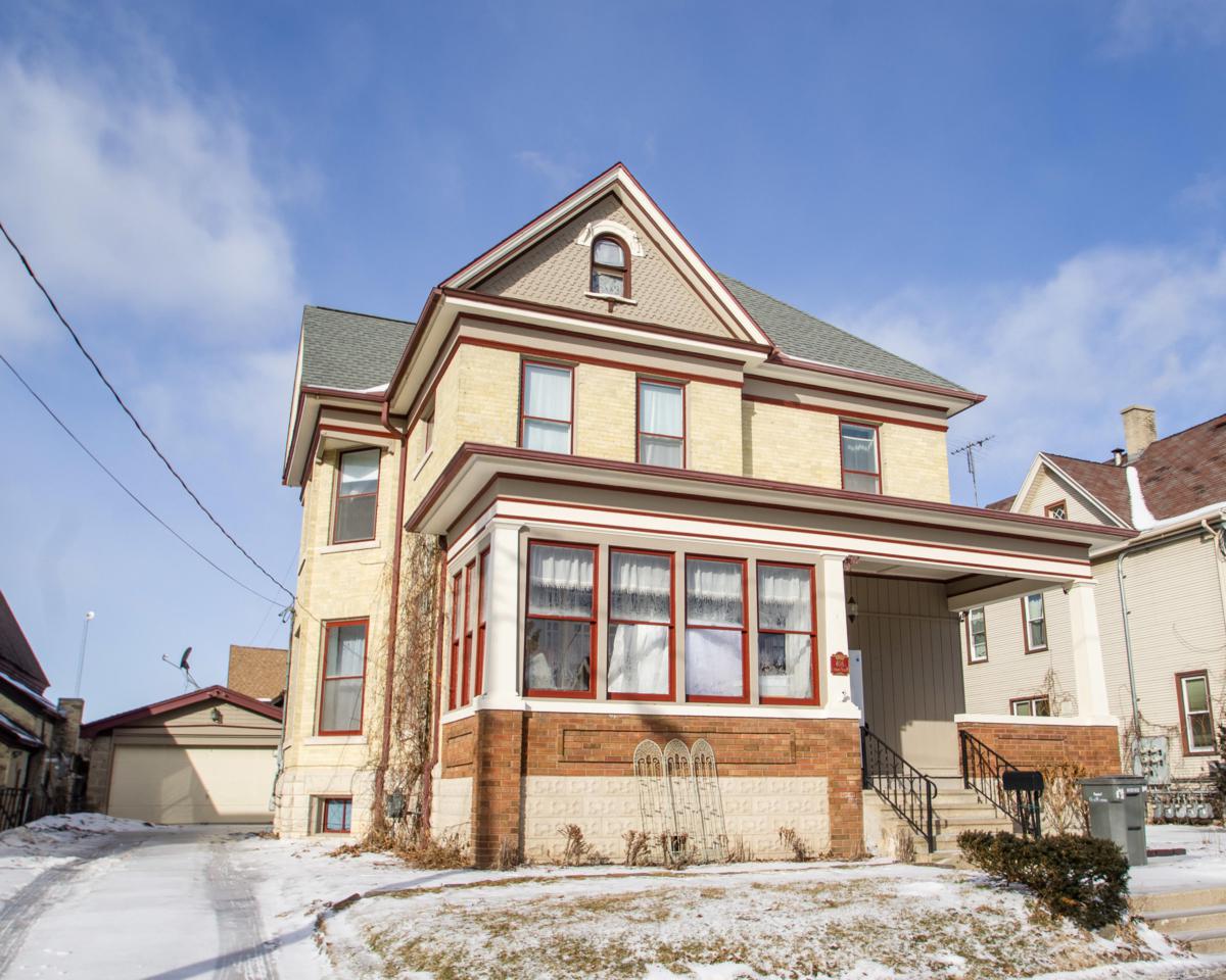 406 Third St - Photo 1