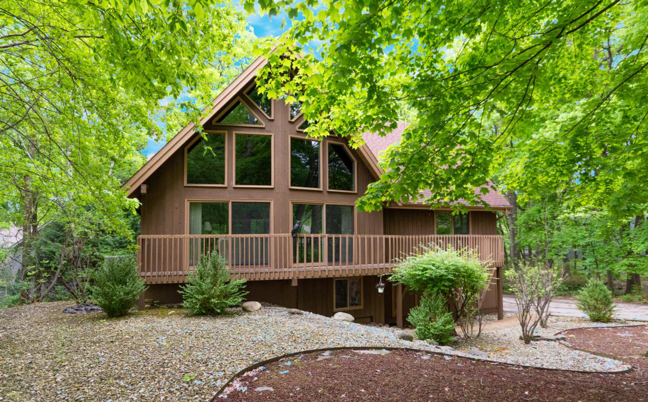 57 Bobolink Dr - Photo 1