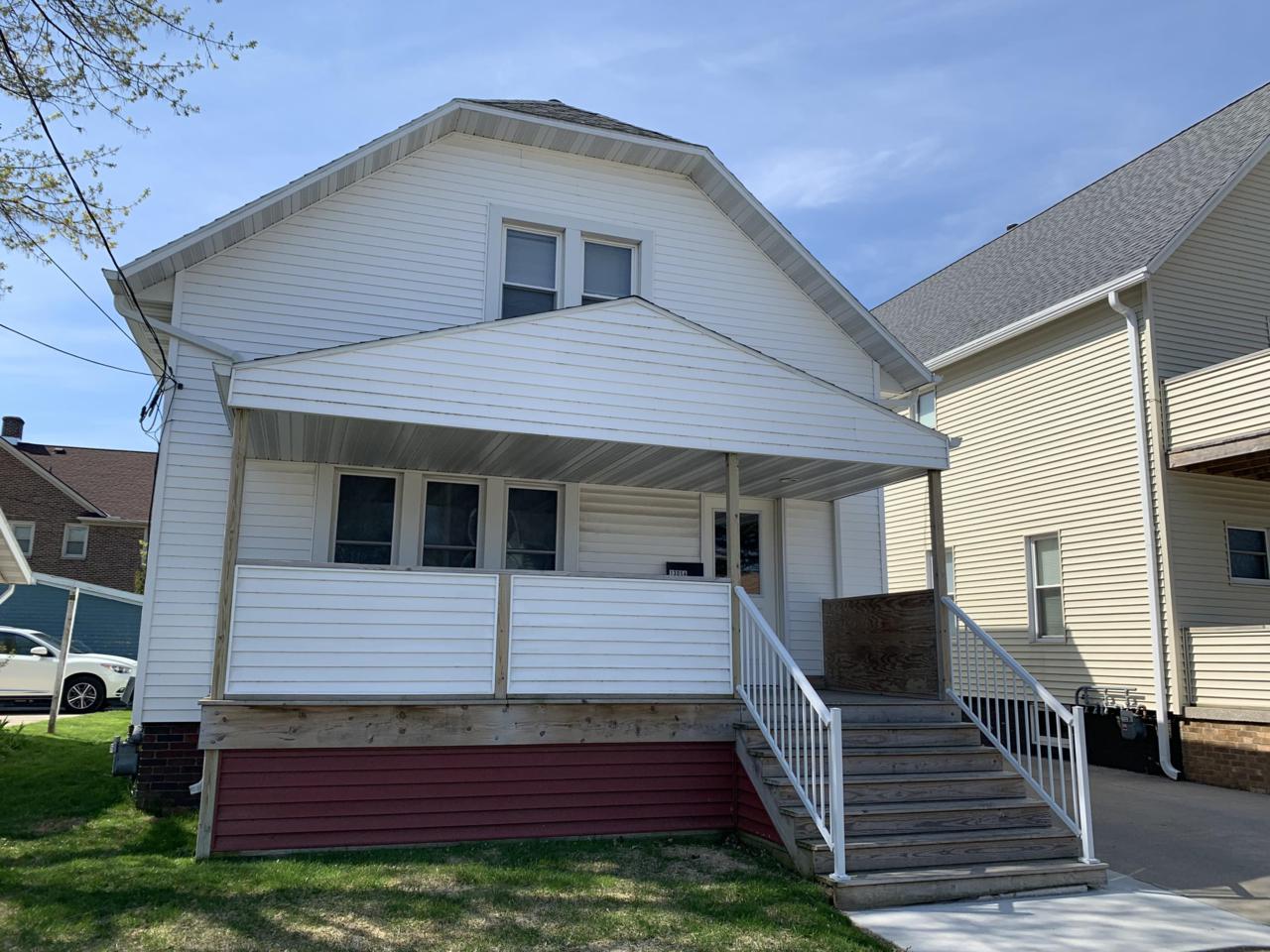 1305 Marshall St - Photo 1