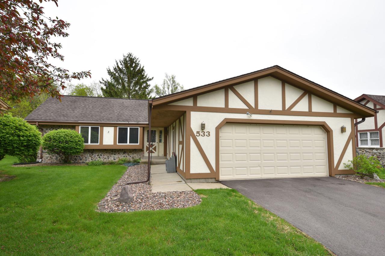 533 Tamarack Dr W - Photo 1