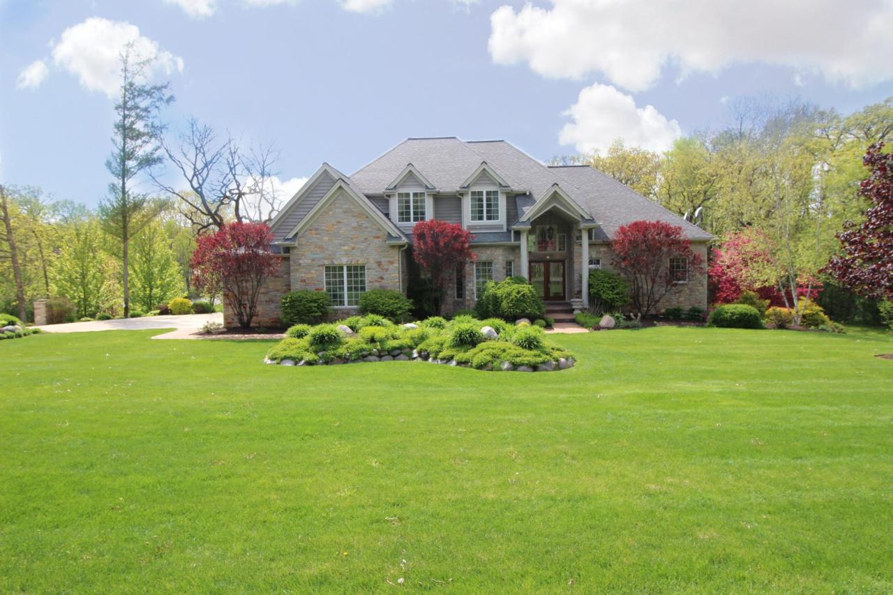 2910 Bridle Ct - Photo 1