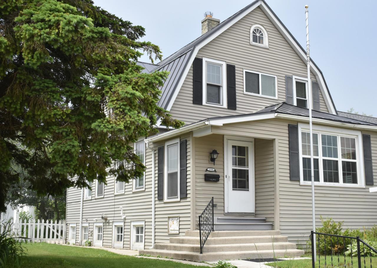 2318 Lake Shore Dr - Photo 1