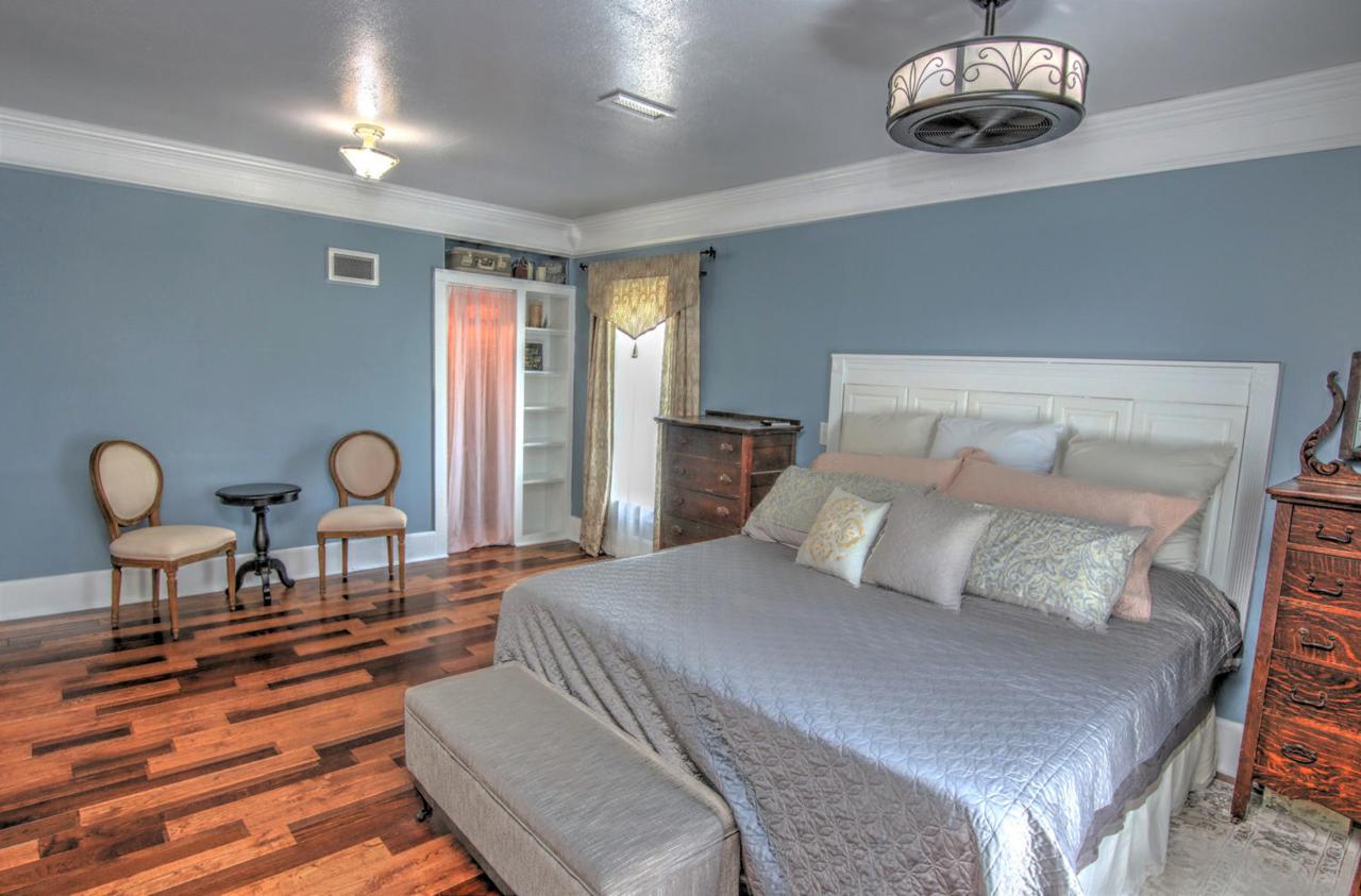 531 Smith St - Photo 1
