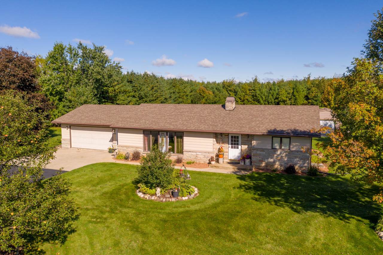 W8212 County Road F - Photo 1
