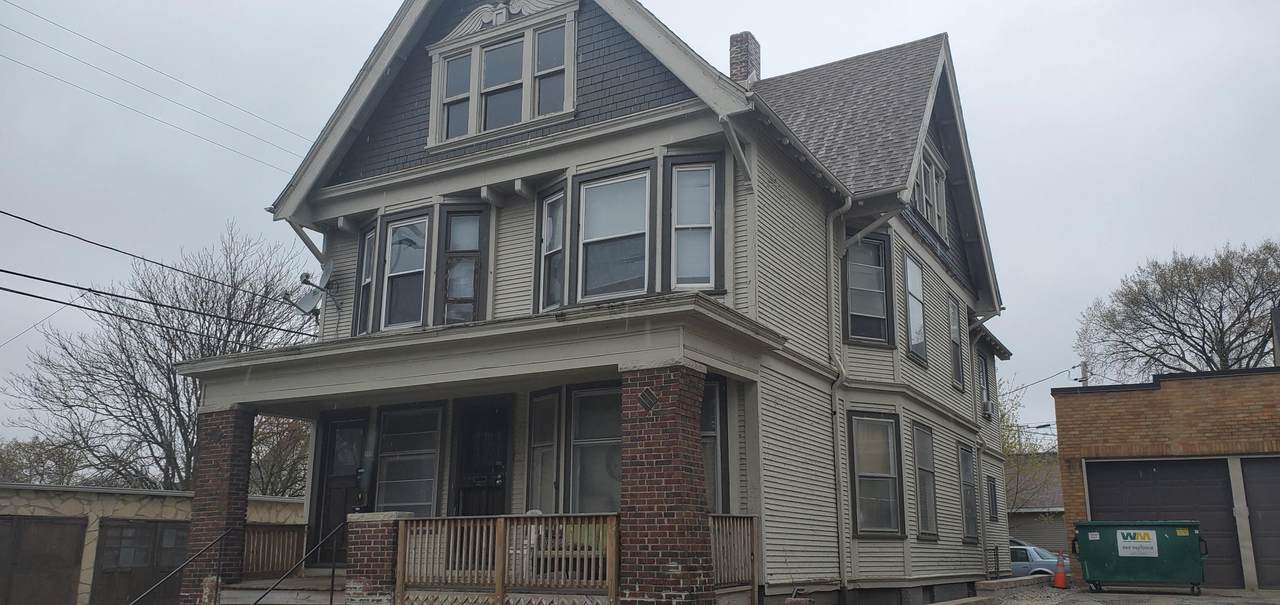 518 Lloyd St - Photo 1