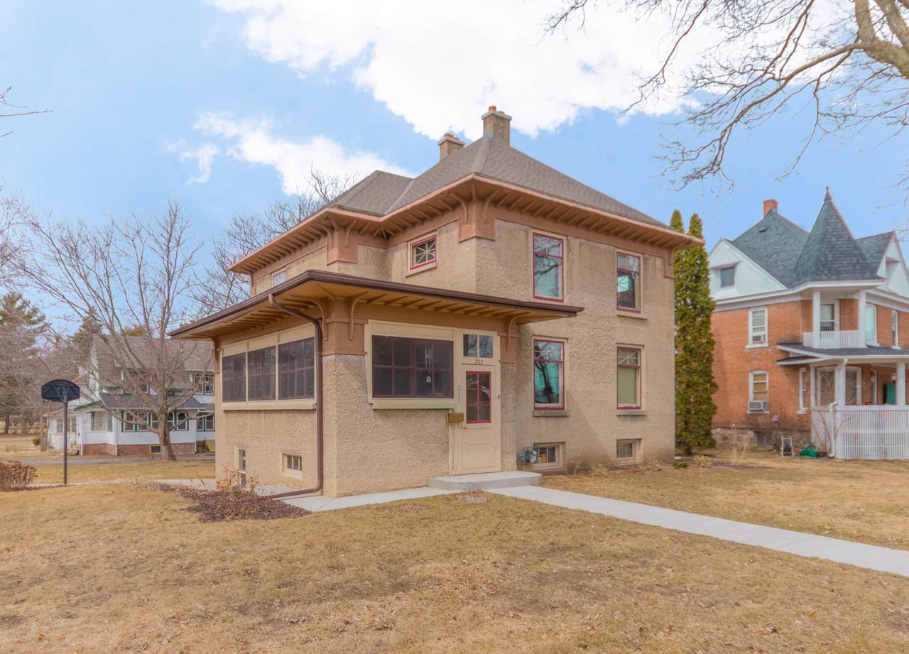 202 Church St - Photo 1