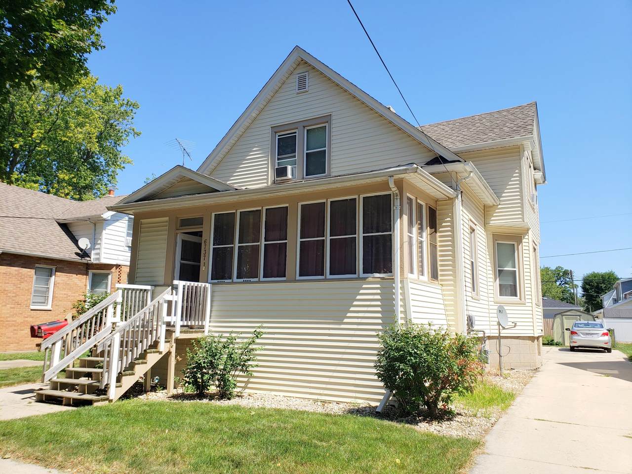 6737 25th Ave - Photo 1
