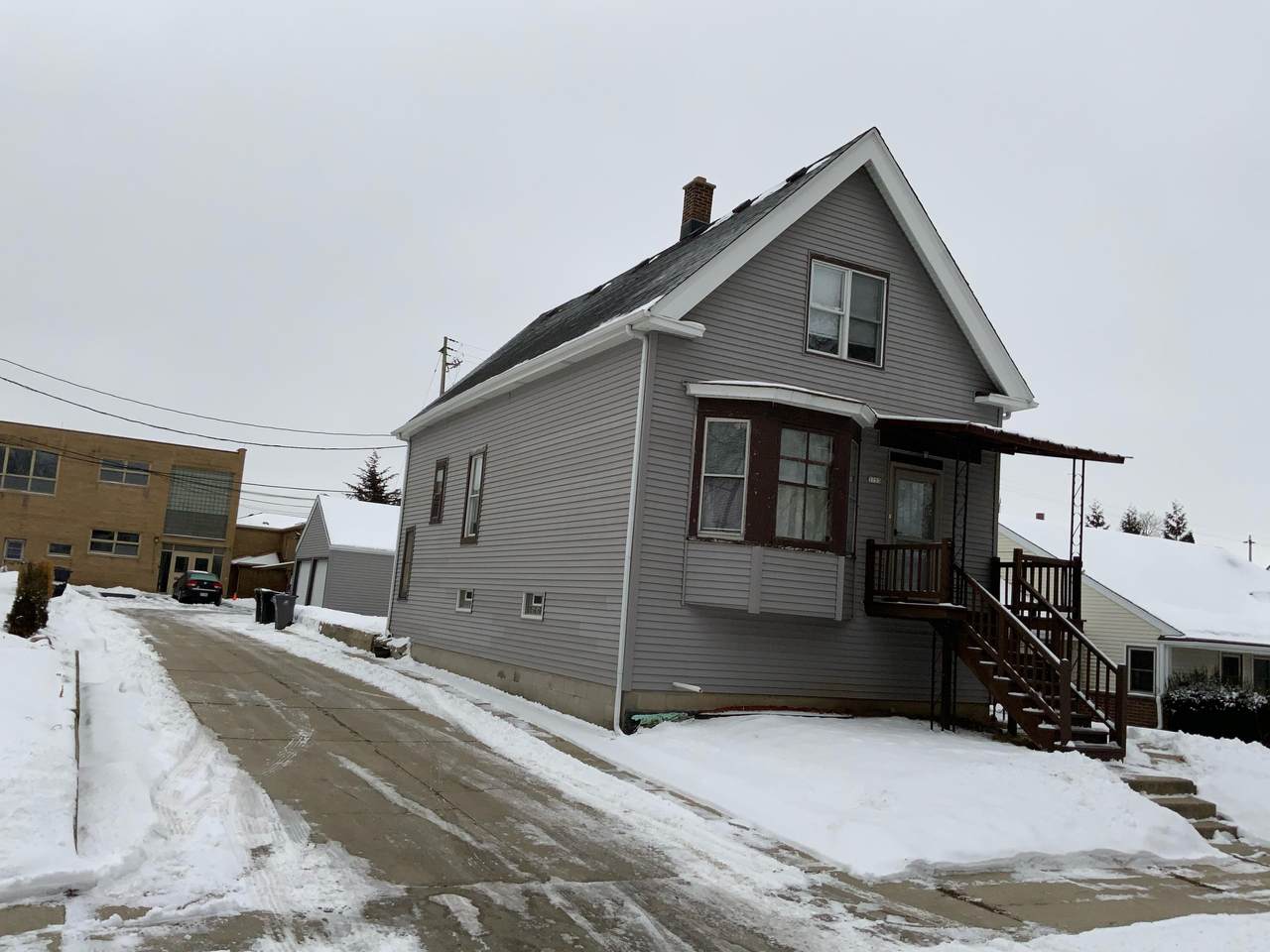 3753 Underwood Ave - Photo 1