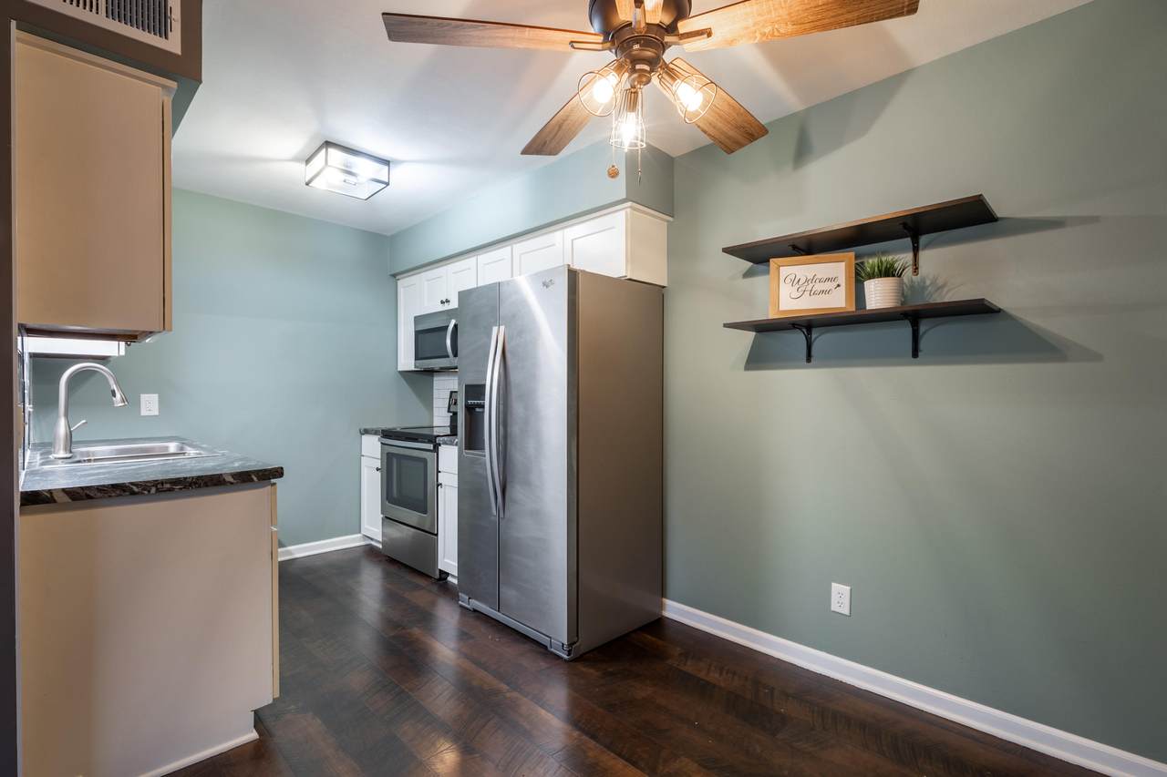 315 West Ave - Photo 1