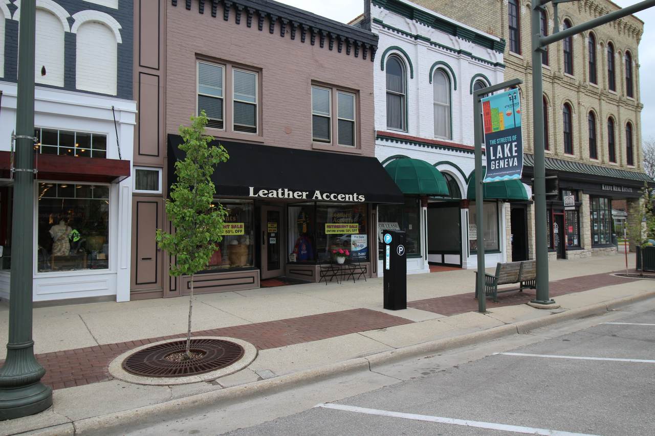 717 Main St - Photo 1