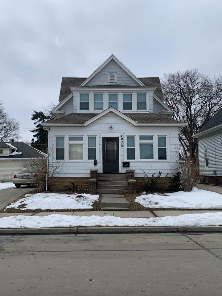 2028 Phillips Ave - Photo 1