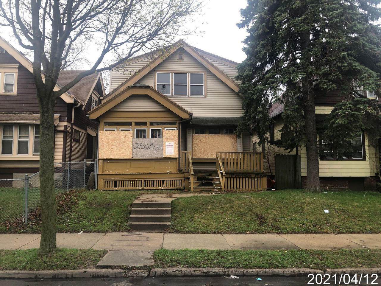 2529 Auer Ave - Photo 1
