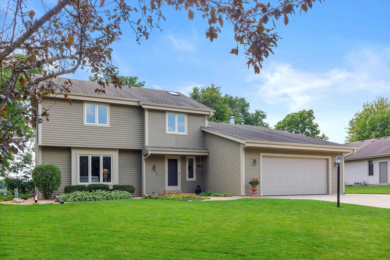 8141 Coventry Dr - Photo 1