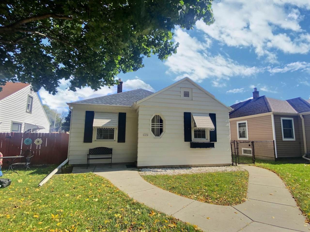 2436 61st St - Photo 1