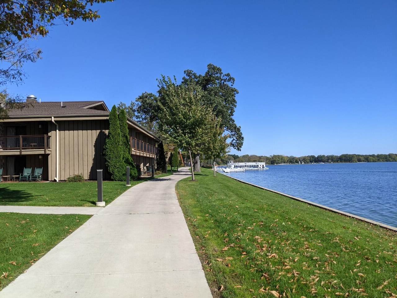 2400 Geneva St - Photo 1