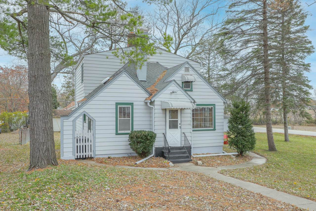11908 255th Ave - Photo 1