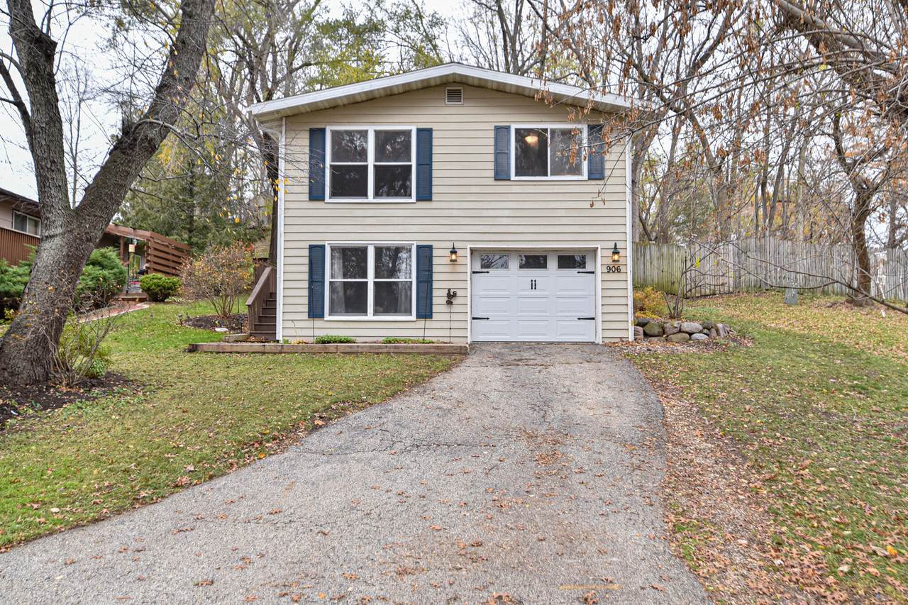 906 Indian Point Rd - Photo 1