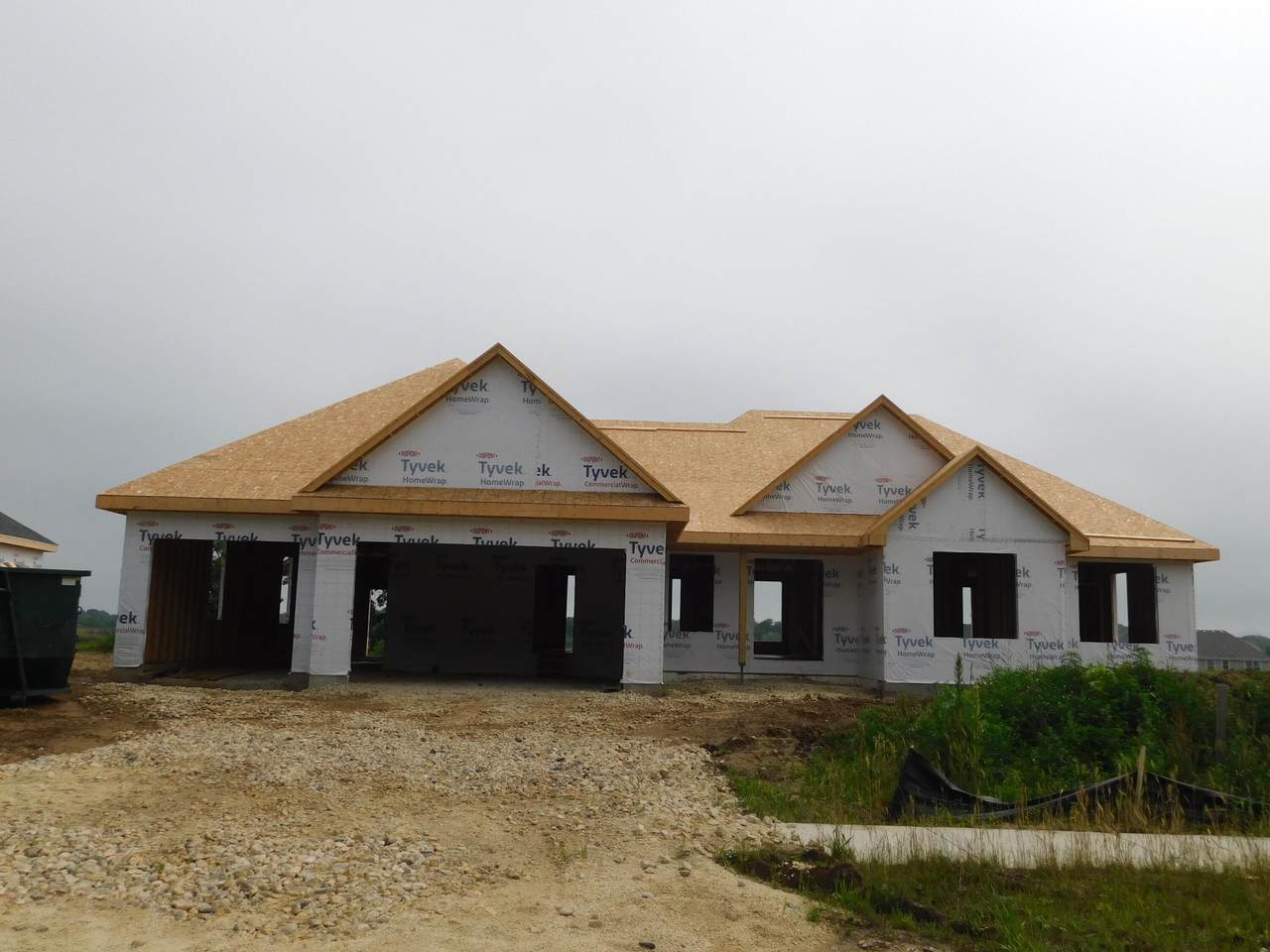 206 Bayberry Ln - Photo 1