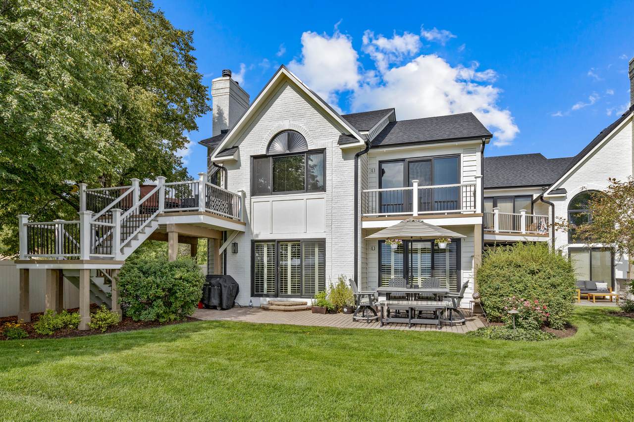 410 Lake Ave - Photo 1