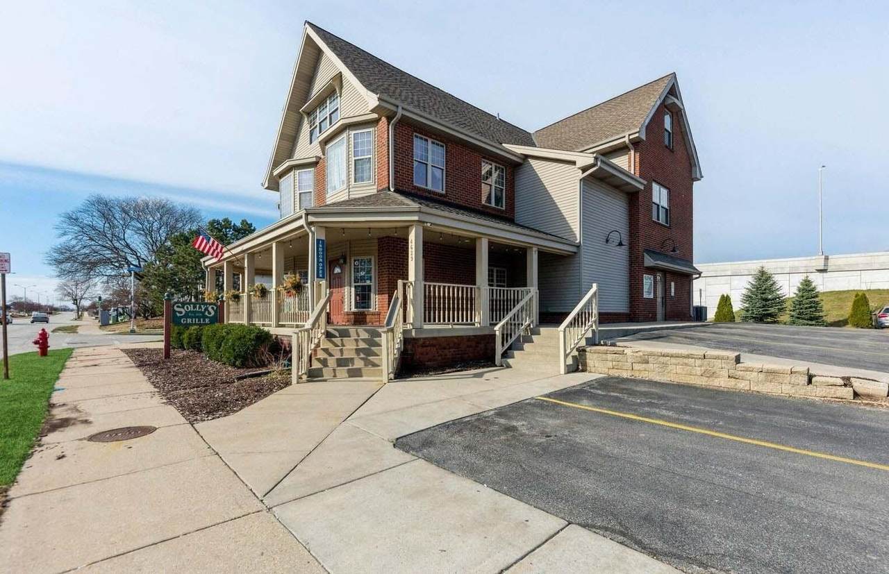 4629 Port Washington Rd - Photo 1