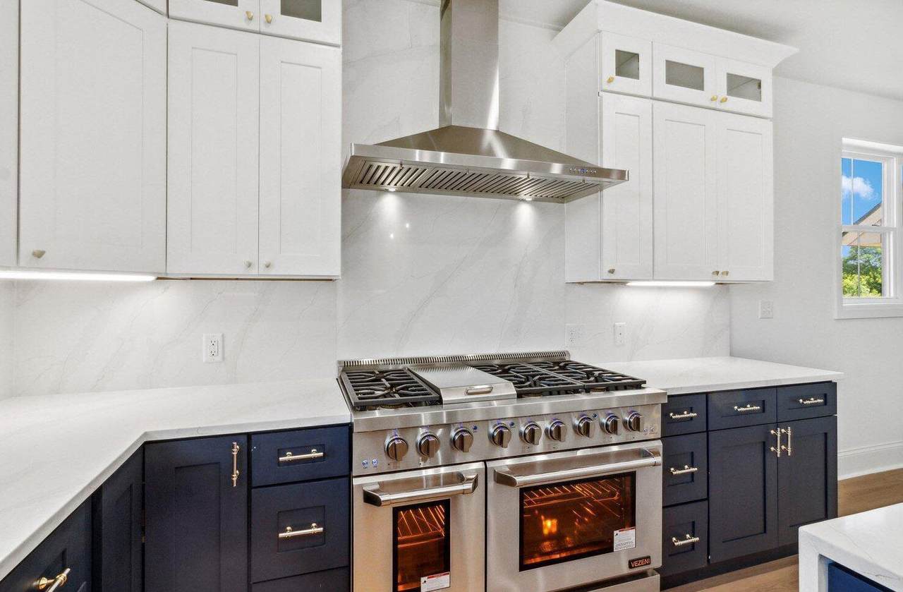 719 Eagleton Dr - Photo 1