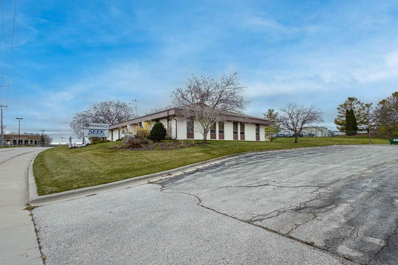 1320 Taylor Dr - Photo 1