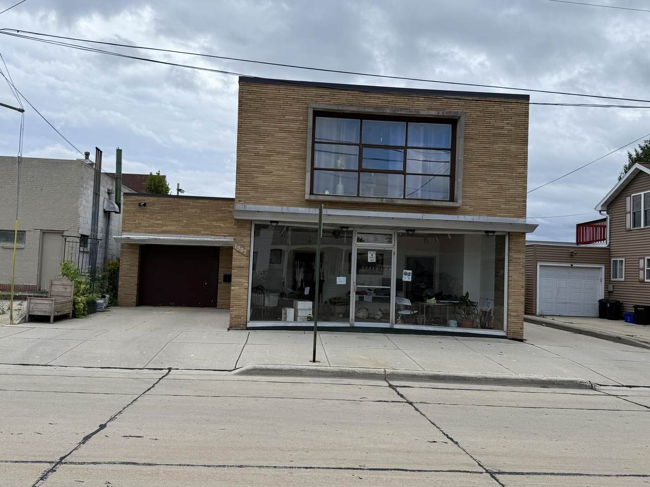 1507 20th St - Photo 1