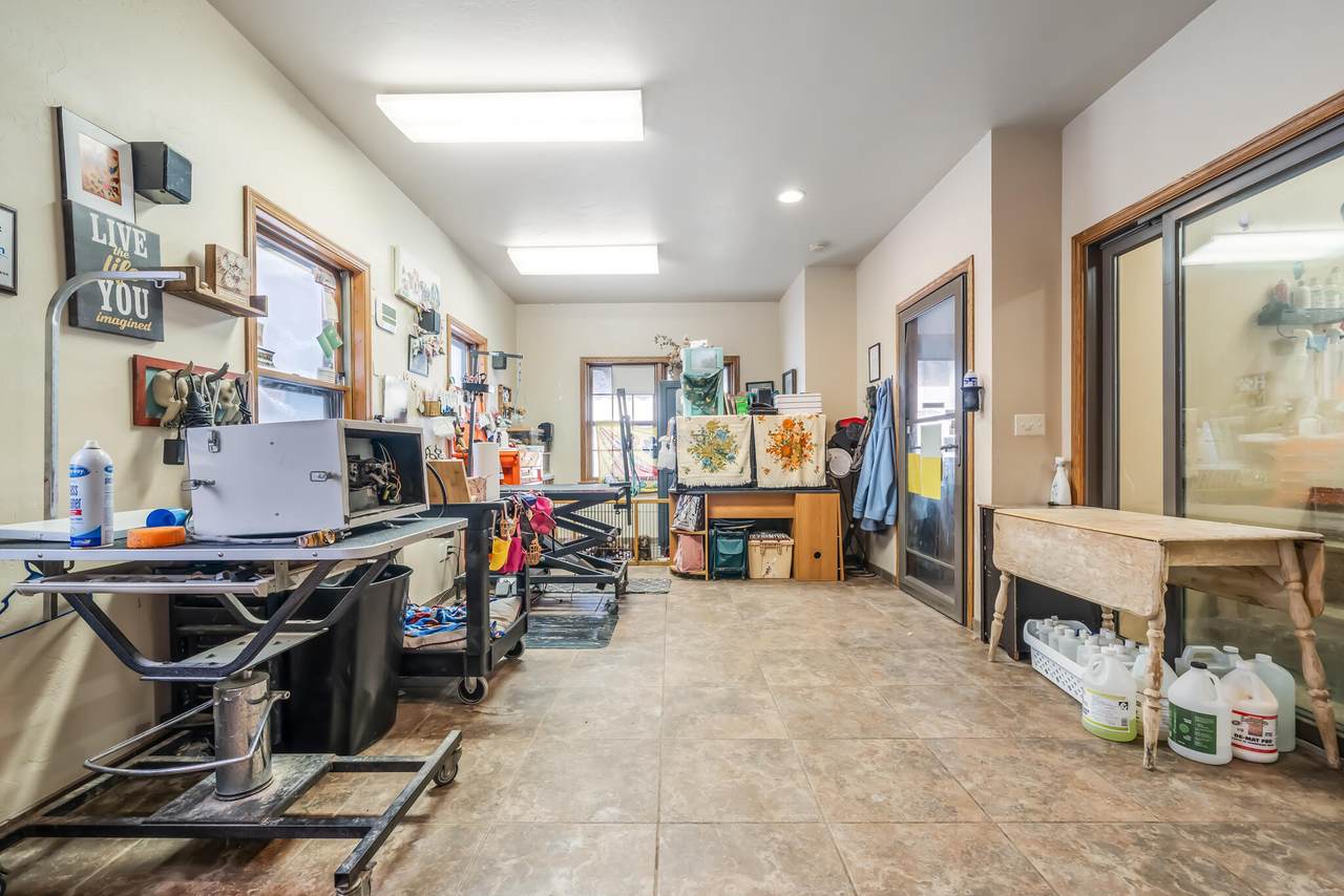 311 Main St - Photo 1