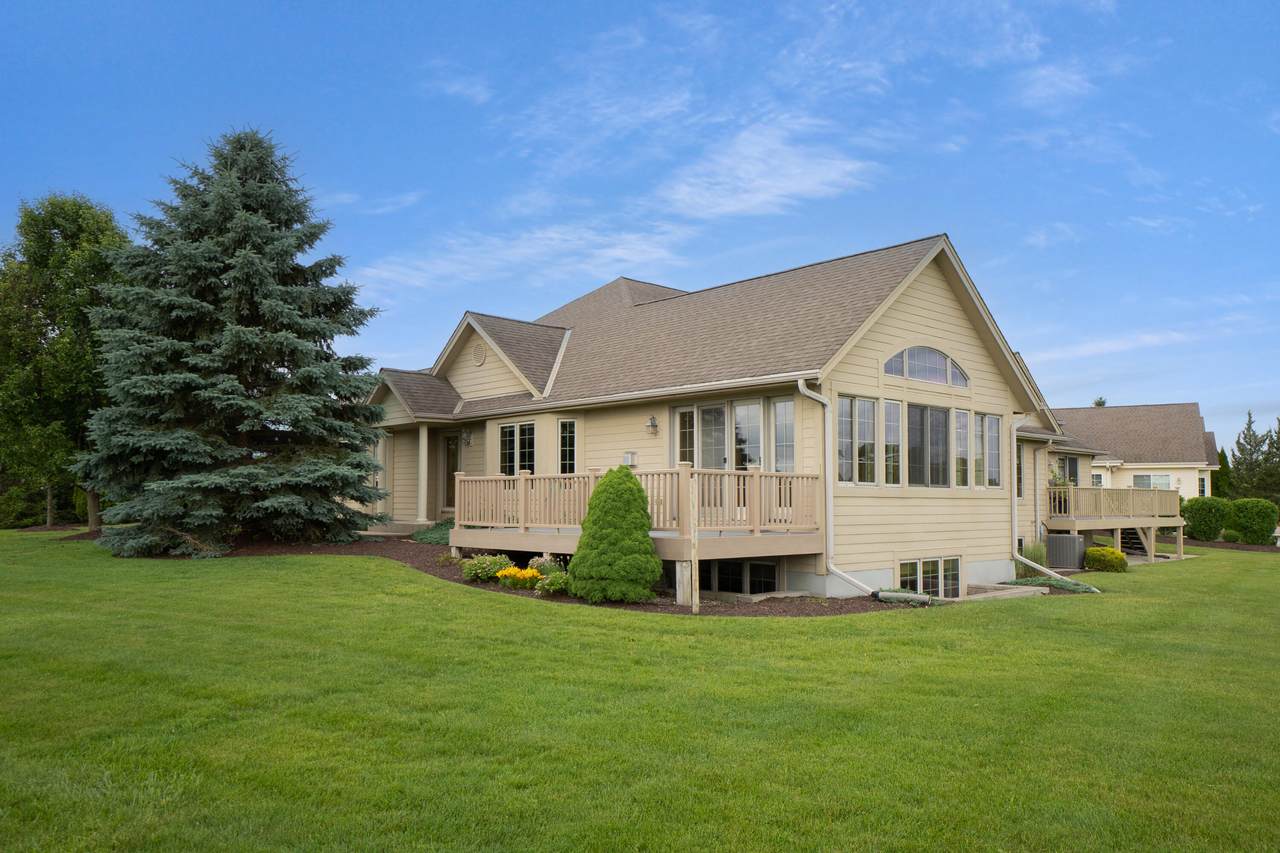 200 Eagles Cove Cir - Photo 1