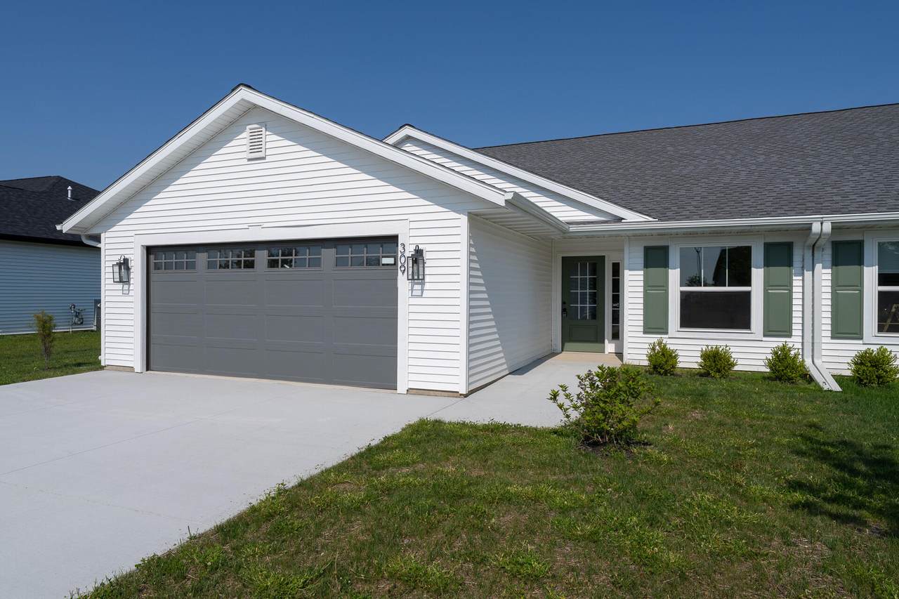 309 Linden Ln - Photo 1