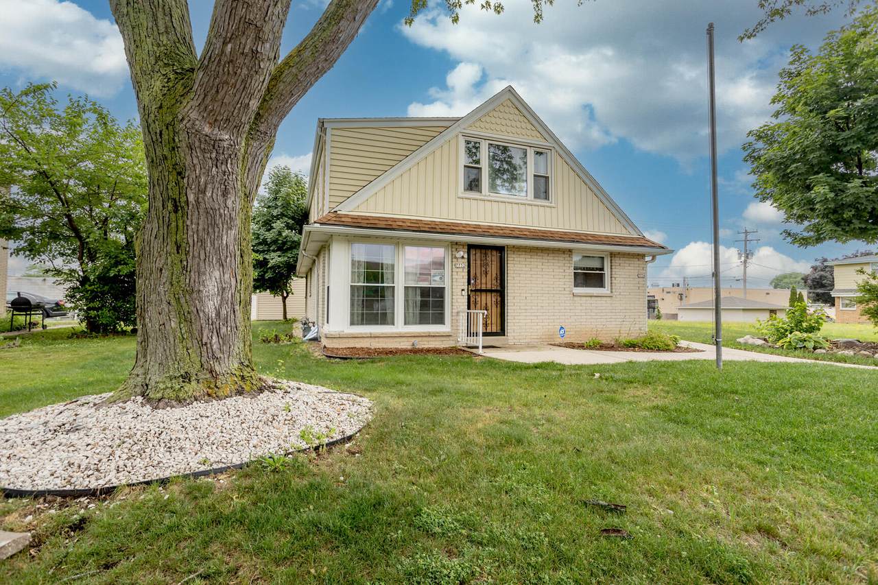 7732 Potomac Ave - Photo 1