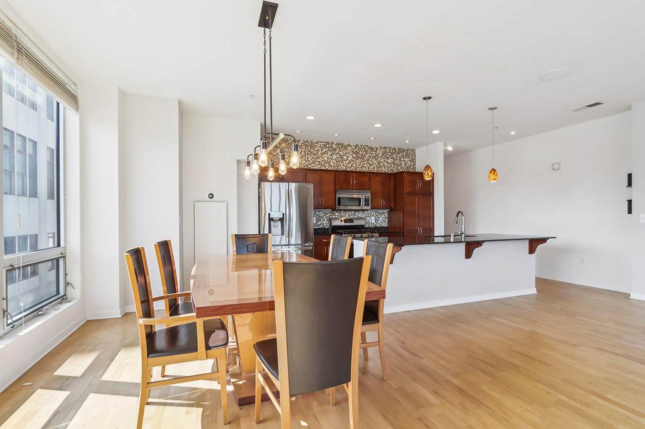 601 Ogden Ave - Photo 1