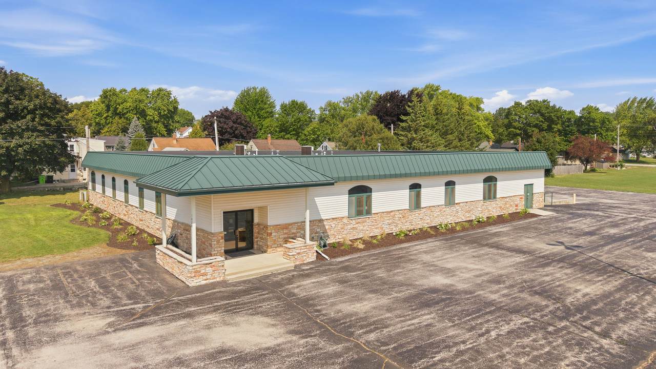 1828 Park Ave - Photo 1